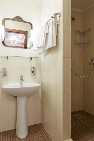 Отель Zlata Буковель Трехместный номер-4