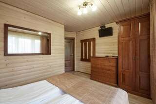 Отель Zlata Буковель Двухместный номер с 1 кроватью и балконом-2